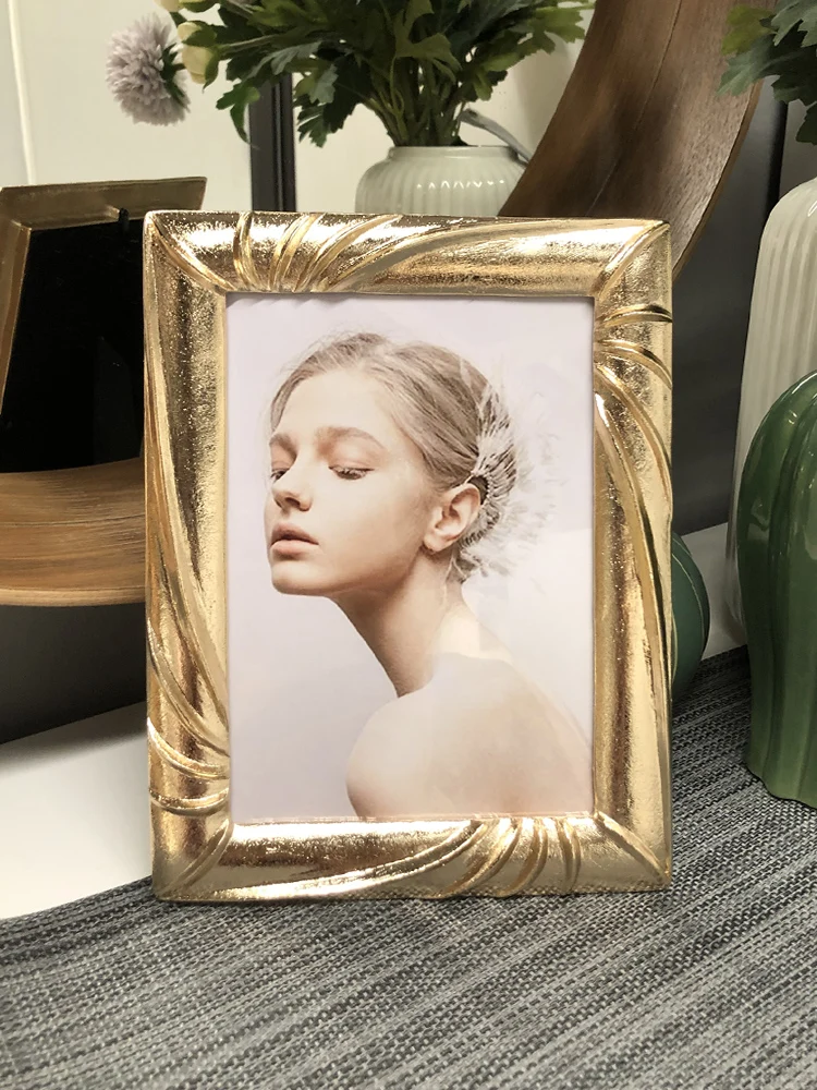 

European-style metal 6-7-inch photo frame model room decoration housewarming gift creative desktop table setting with printed ph