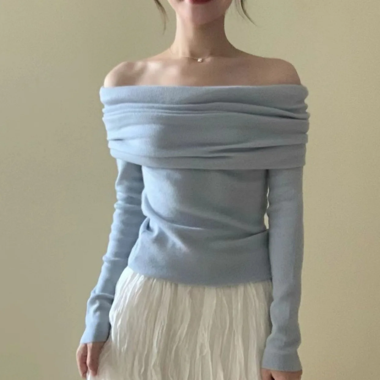 

Осенне-зимний свитер с открытыми плечами для женщин, большой воротник с открытыми плечами, нежный темпераментный вязаный свитер с длинными рукавами