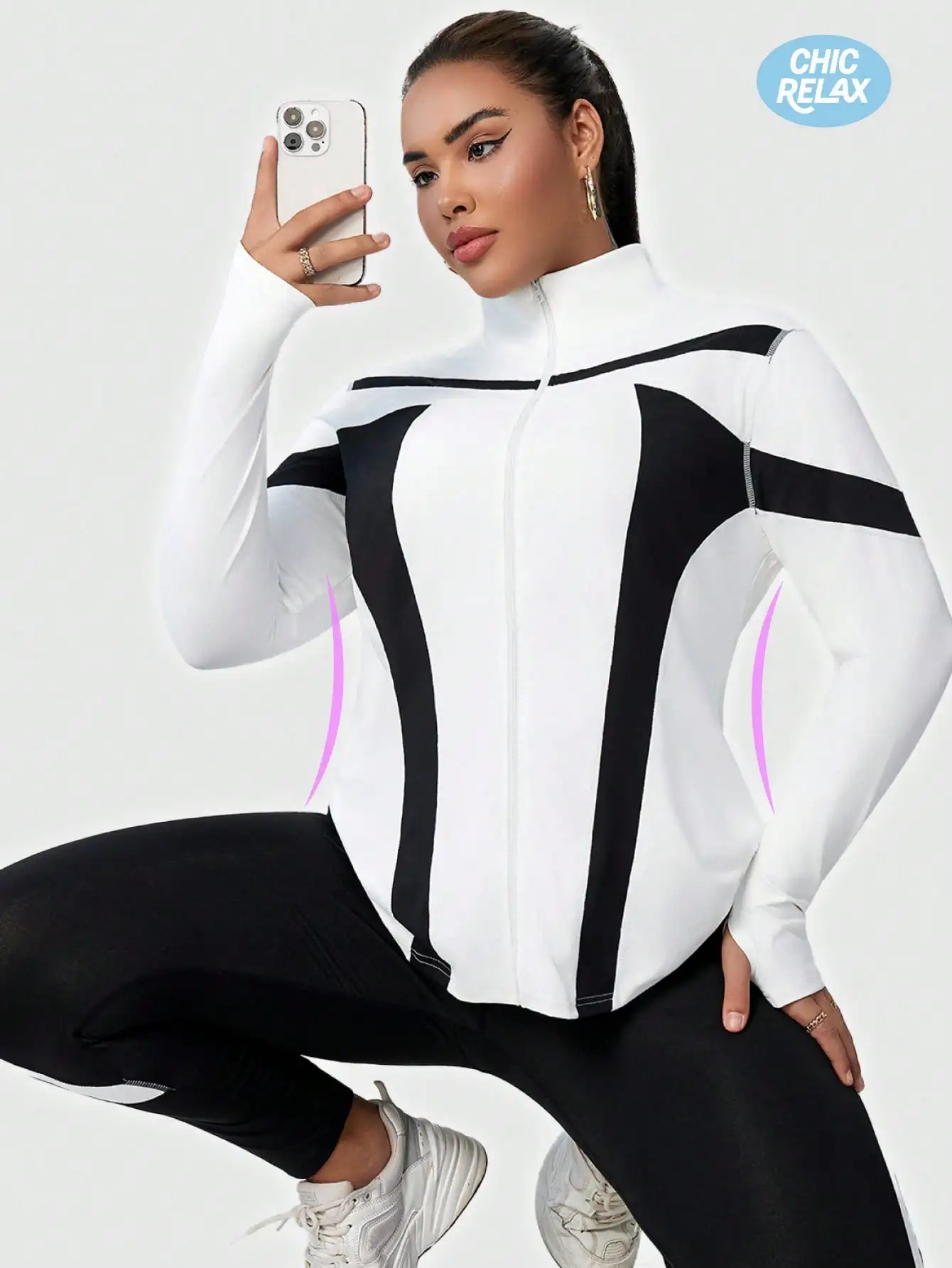 

Женский комплект: куртка на молнии с контрастными вставками и леггинсы больших размеров