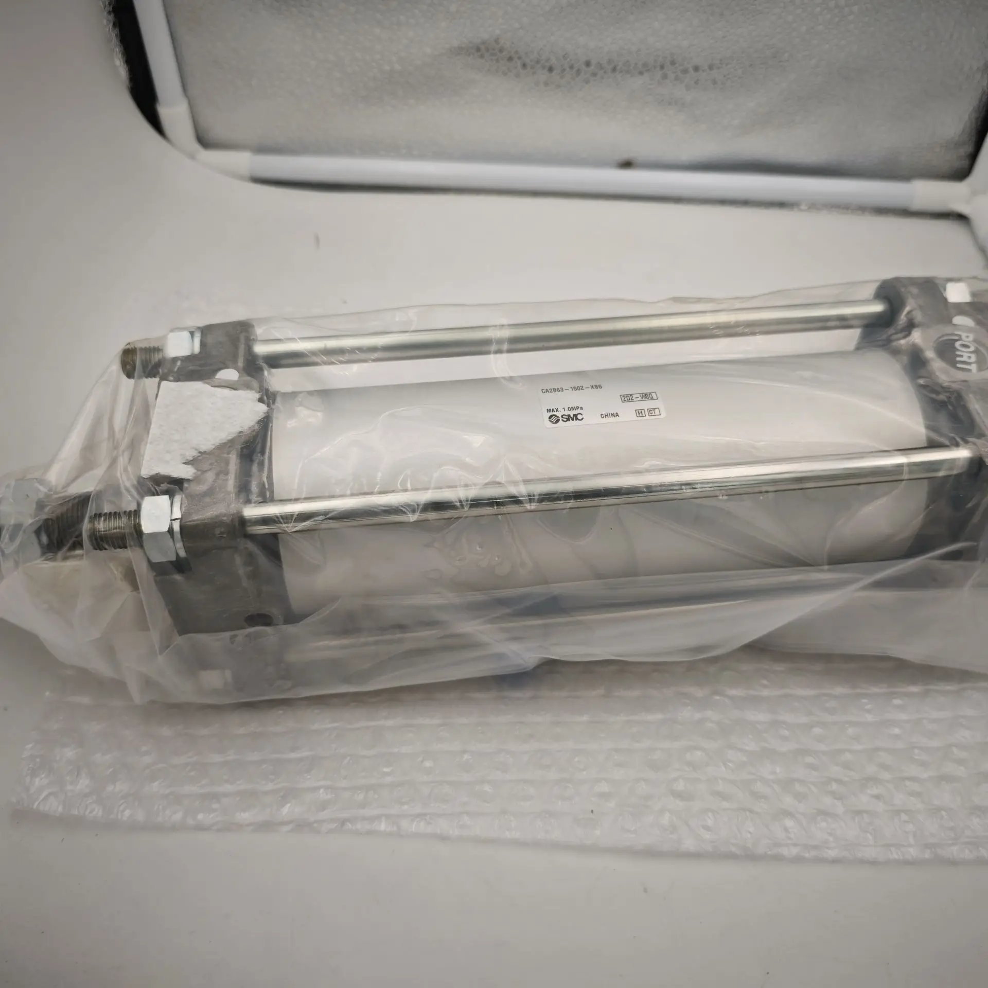 

Original SMC Genuine Standard Cylinder CA2B63-150Z-XB6 CA2B63-350Z-XC4 CA2B40-150JZ Single Rod Double Acting Cylinder