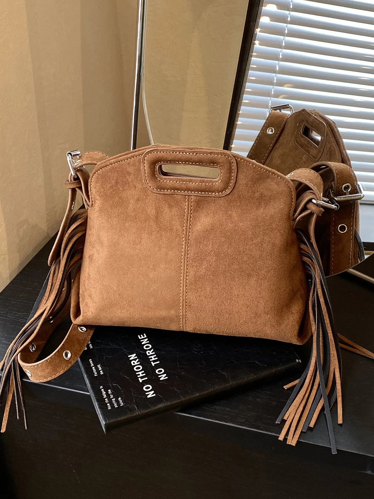 

Retro Suede Crossbody Bag Women's Faion Versatile Handbag Tassel Trim Lightweight oulder Bag Casual Sle PU Leather