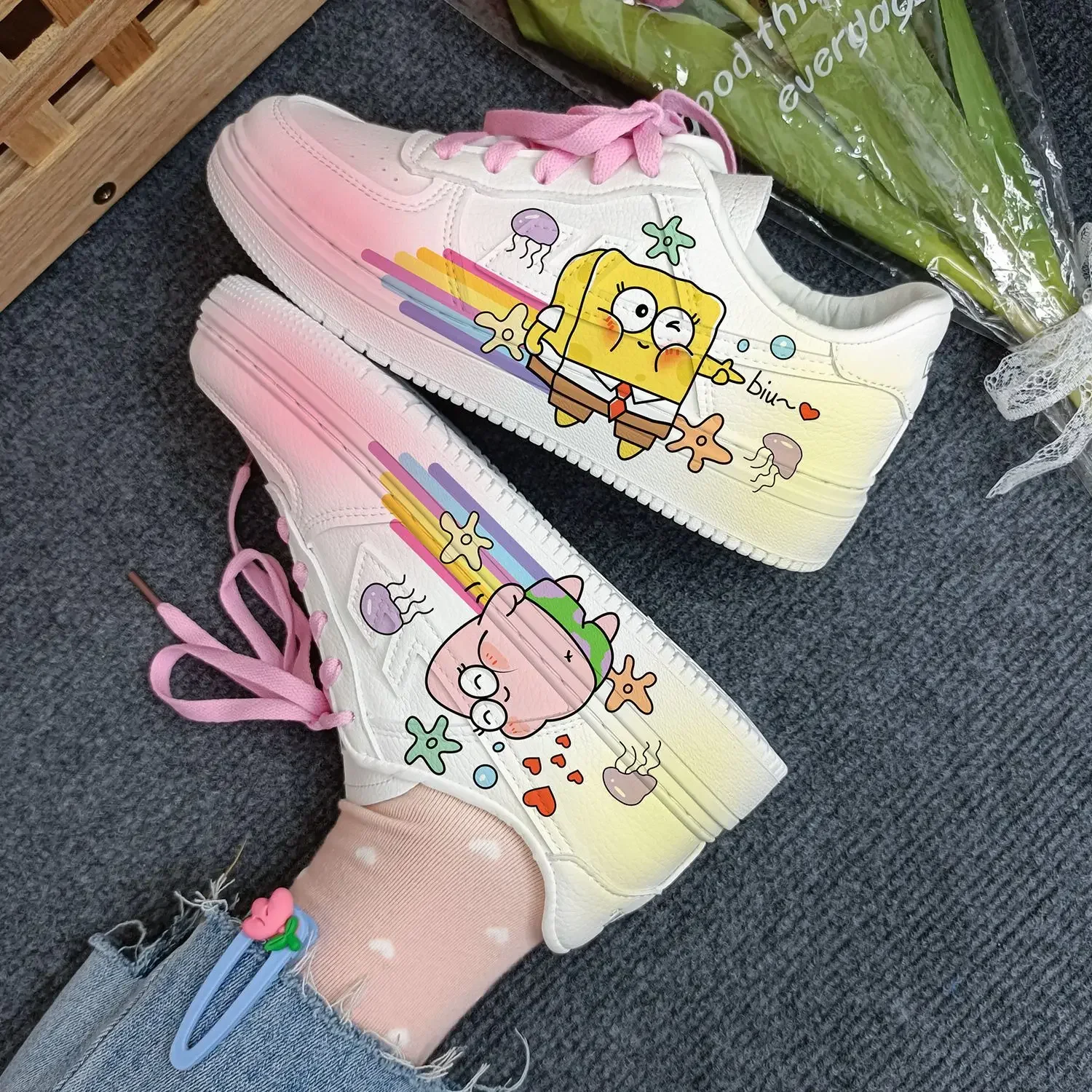 New Original cartoon lady SpongeBob SquarePants princess cute Casual shoes non-slip soft bottom sports shoes for girlfriend gift