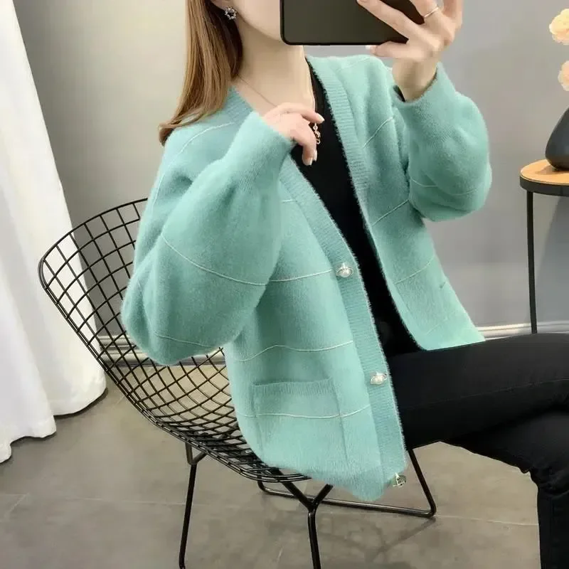 

2025 Autumn Winter New Imitation Mink Cardigan Female V-Neck Pocket Knitted Sweater Long Sleeve Loose Knitwear Women Tops B1291