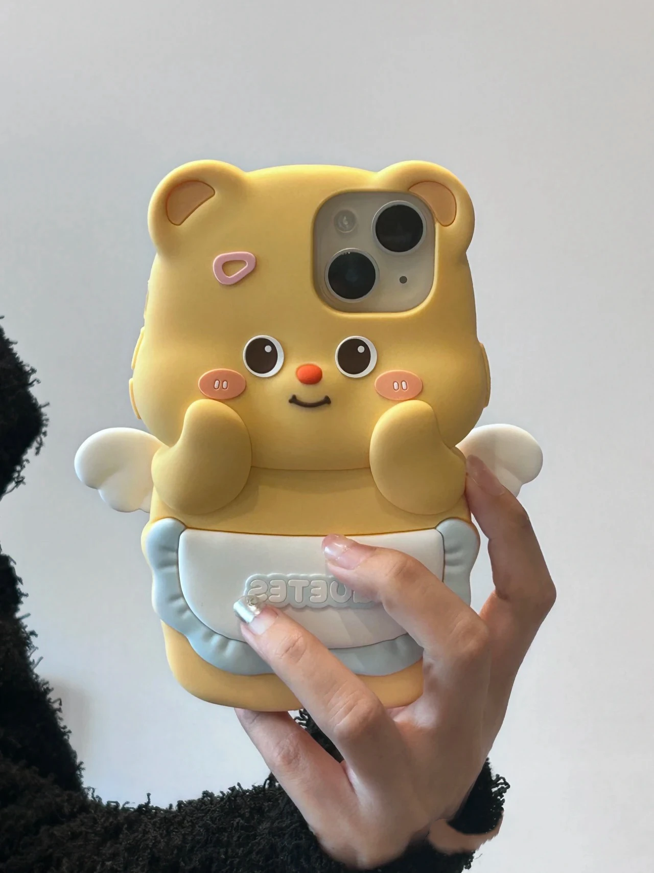 

Cute Angel Wings and Butter Bear Suitable for Apple 14 Phone Case iPhone 13 ProMax New 15 Pro Anti Drop 12 Women's Unique 11 Sil