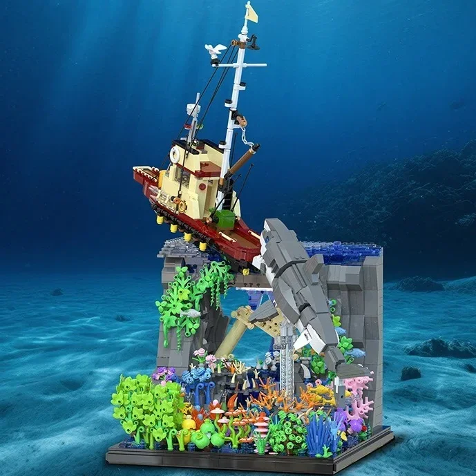 MOC Ocean Adventure Shipwreck Brick Model 2932Pcs With LED Light Giant Shark Underwater Ruins Toy Home Desktop Ornament Gift
