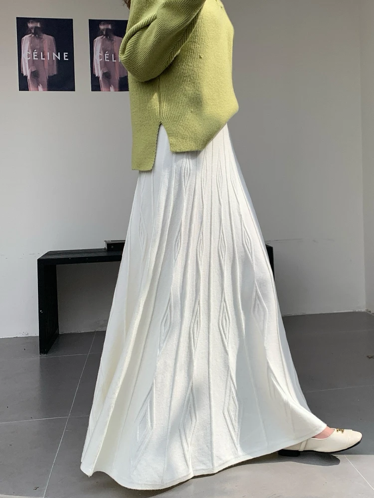 

Knitted pleated half skirt women autumn winter new A-line high waist slimming and hanging feeling large swing long skirt