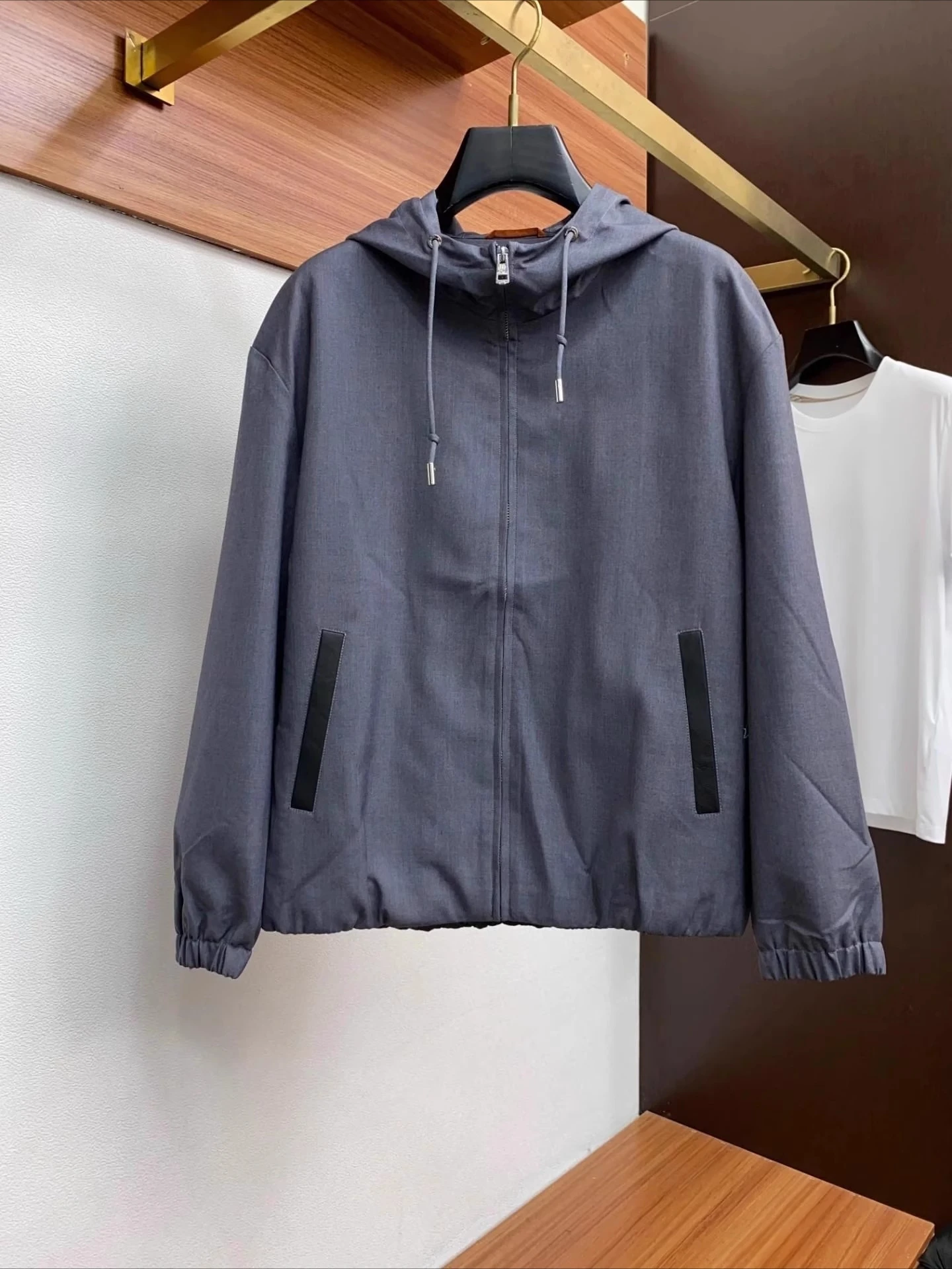 

LP 25aw Современная повседневная уличная куртка с капюшоном