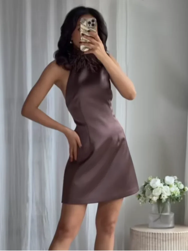 

Модное вечернее платье с перьями, мини, без рукавов, с открытыми плечами, сексуальная открытая спинка, облегающее женское платье