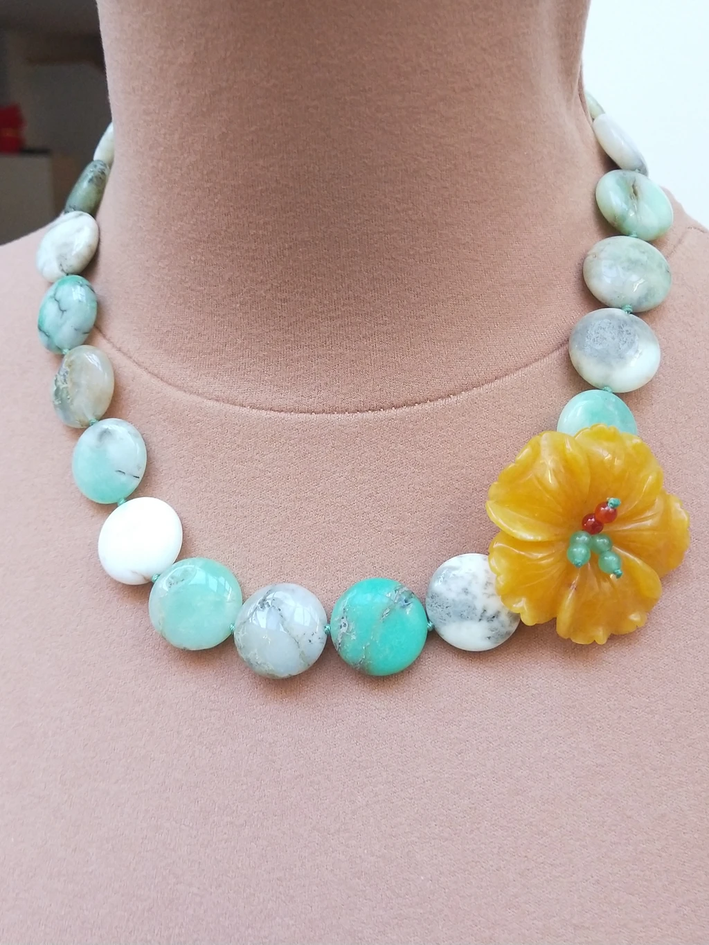 Lii Ji Real Stone Green Yellow Necklace 52cm Chrysoprase Yellow Jade Flowers Women Necklace