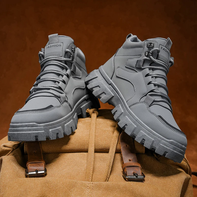 Fashionable Retro Workwear Boots Hot Selling Men's Casual shoe Chelsea Boots Suede Comfortable Ankle Boots Designer Shoes 2025