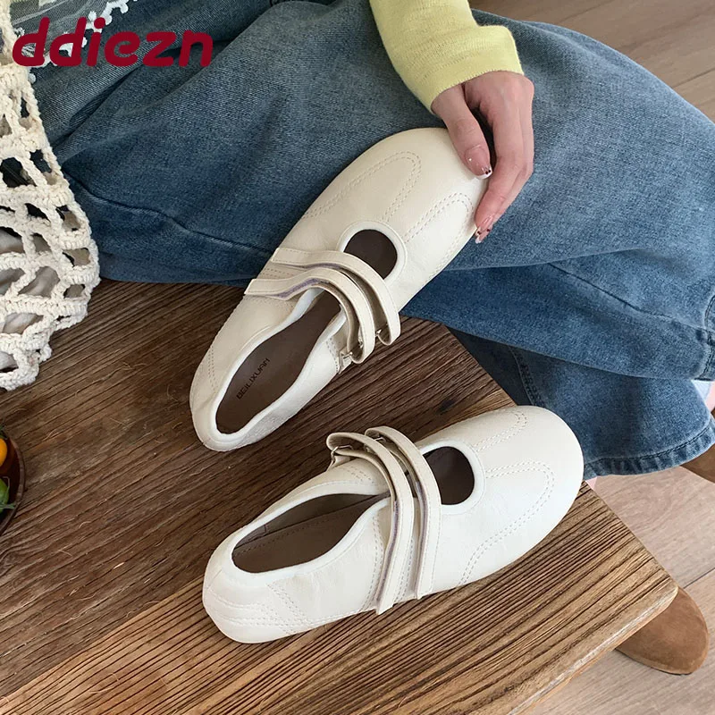 

2025 модные женские туфли Мэри Джейн на плоской подошве с крючками, мягкая женская обувь с круглым носком, женские балетки без шнуровки на плоской подошве