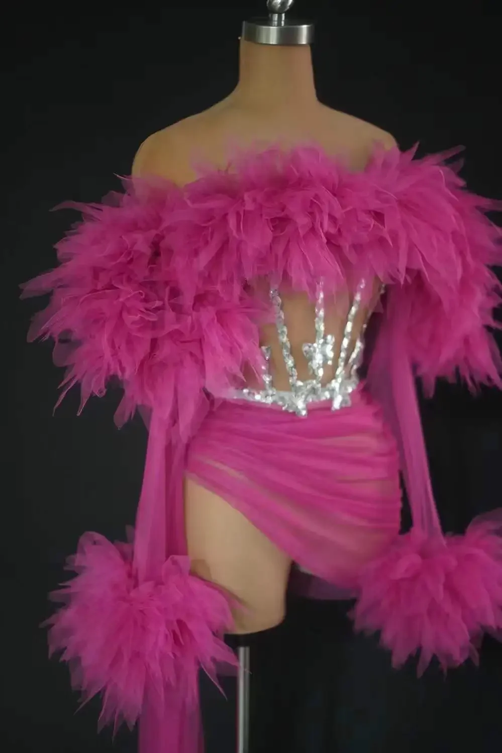 Costume da ballo in rete con volant Set di abiti da donna cheerleader 2 pezzi Rosa rossa Mardi Gras Festival Party Show Stage Wear Fotografia