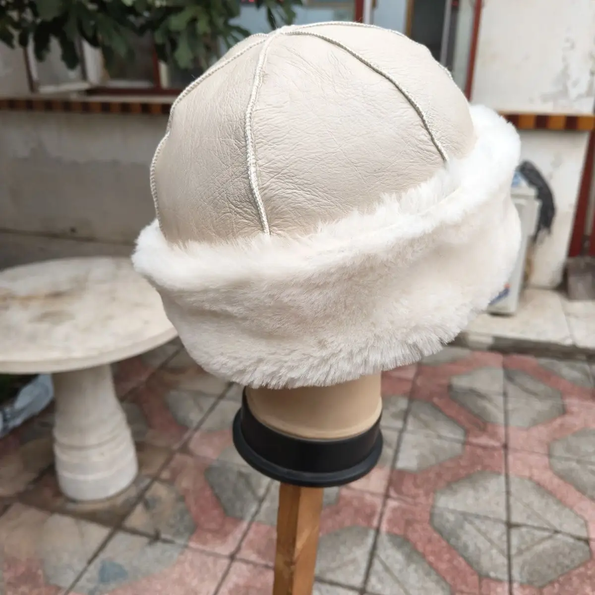 Chapeau décontracté épais et agrandi, en fourrure de mouton véritable intégrée, blanc, protection des oreilles, chaud, coupe-vent et anti-froid, style nord-est