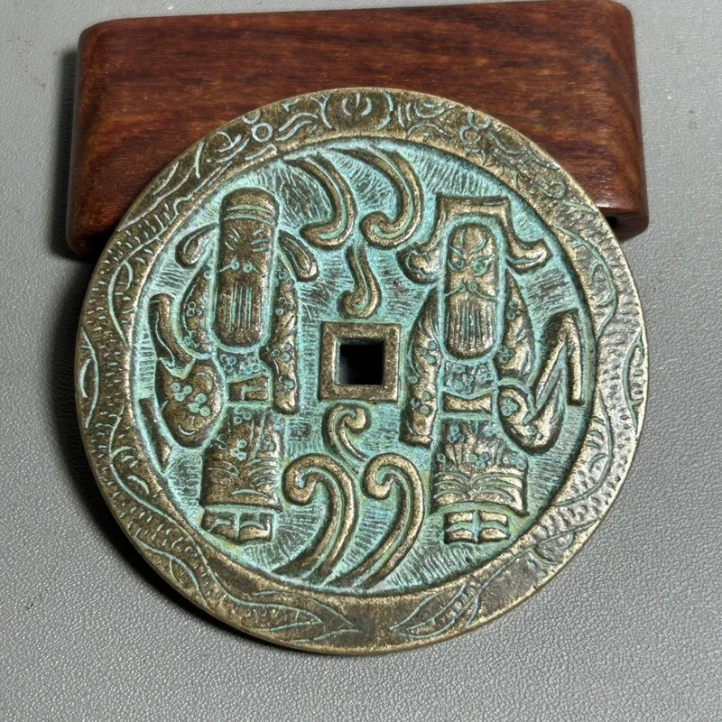 Antique and artifacts: Three-legged golden toad of the God of Wealth, ancient , decorative , exquisite coins, em