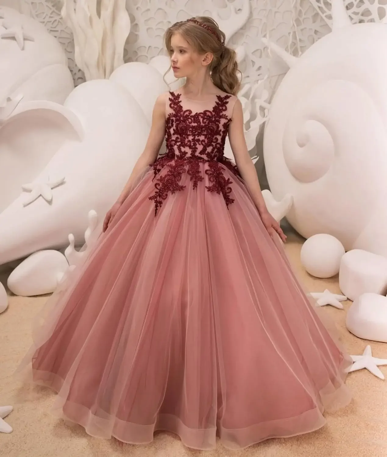 Pageant Dresses For Girls Lace Appliaue Flower Girl Dress Tulle Pageant Dress for Girls Long Sleeveless Princess Party Ball Gown