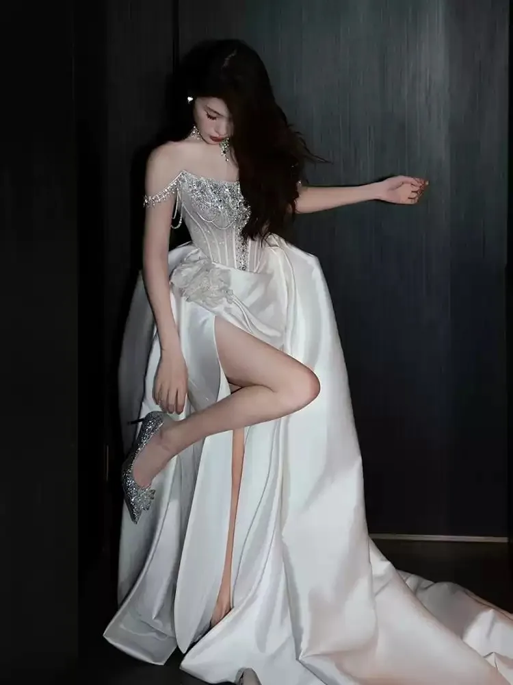High Waist Wedding Dress Major Beading Crystal Side Split Bridal Gowns Satin Wedding Gowns Off White