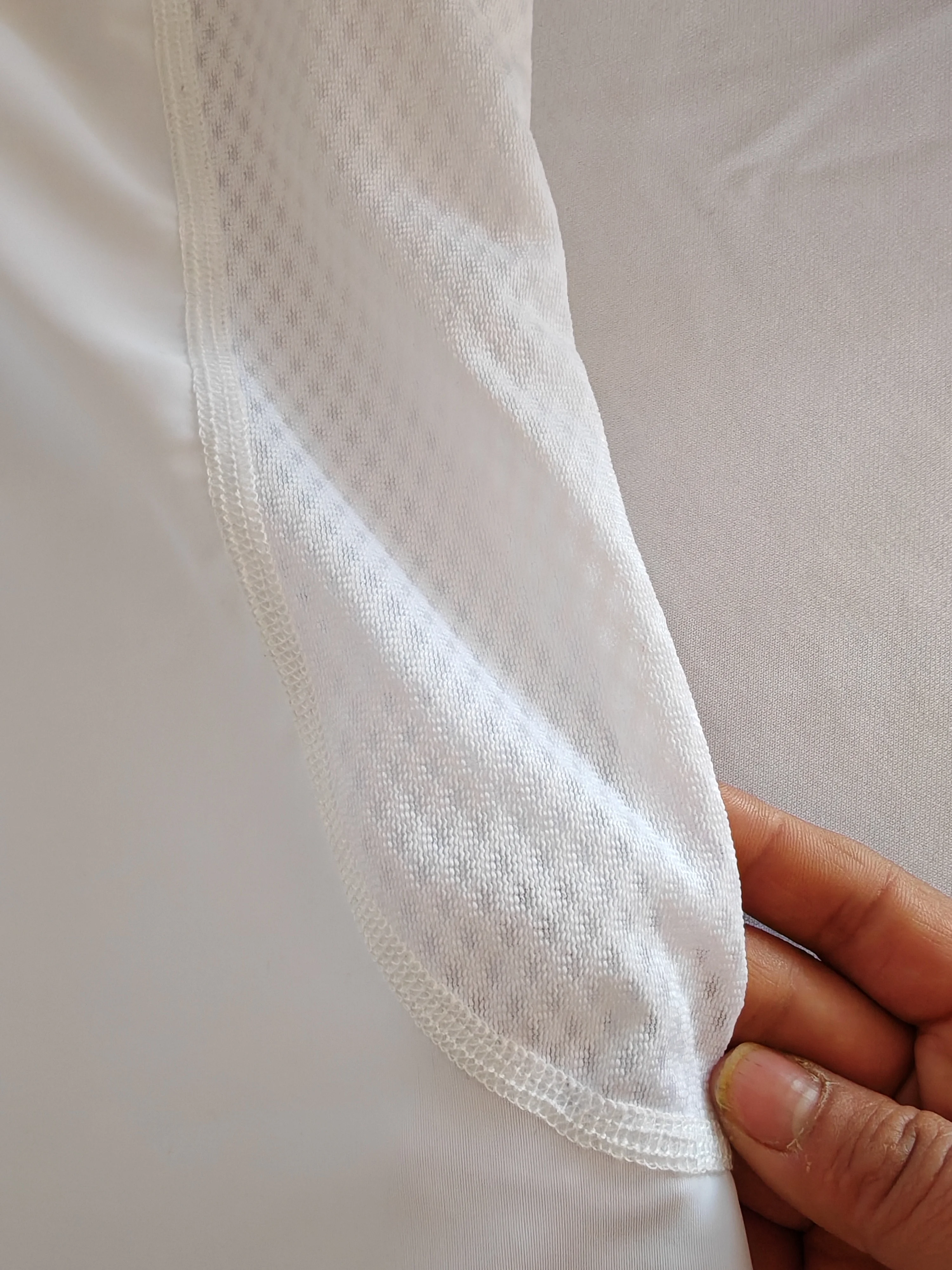 L'ultima nuova uniforme professionale da taekwondo per bambini adulti, leggera, per studenti, elasticizzata, attillata, ad asciugatura rapida, da competizione, da guerra