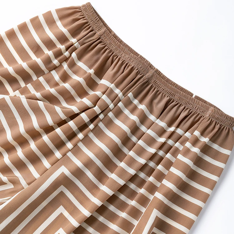 2025 Women's Summer New Cool 100% Natural Mulberry Silk Crepe De Chine Elastic Waist Loose Leisure Vacation Style Shorts