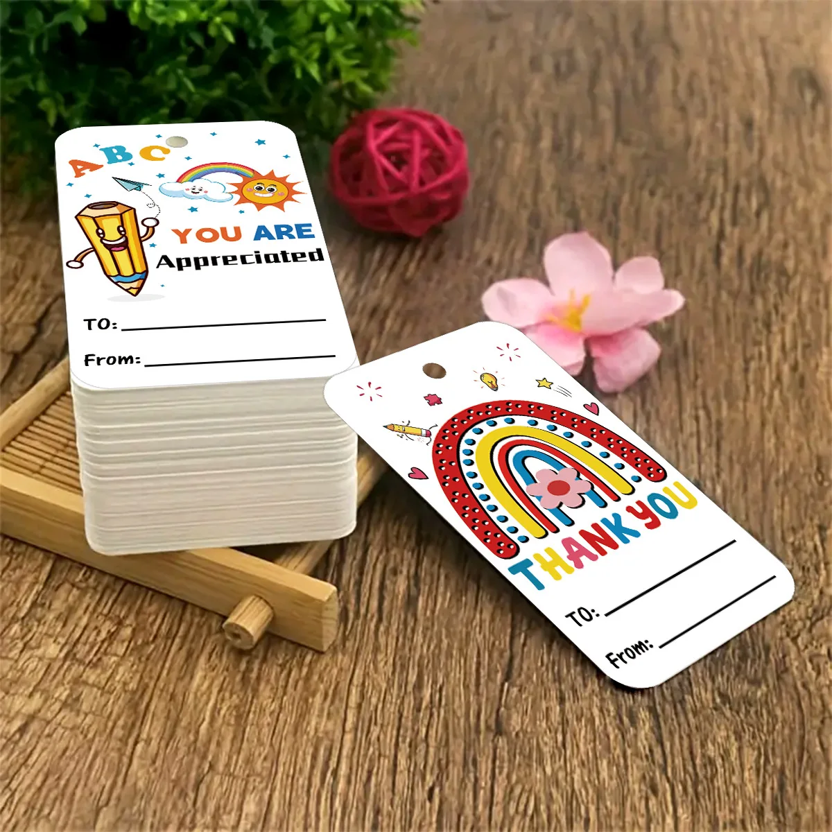 50 قطعة من علامات تقدير المعلم بحبل، ملصقات هدايا لديكور حفلات المدرسة، ديكورات معلقة لبطاقة شكر
