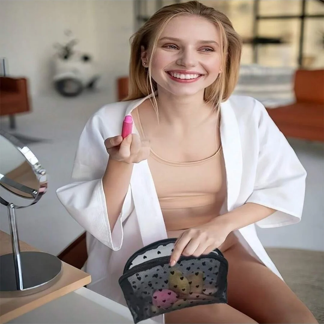 Zestaw 3 kosmetyczek z siatki, pluszowa torba do przechowywania w kształcie serca, przenośna torba podróżna do pielęgnacji, kompaktowy organizer na kosmetyki na podróż służbową.