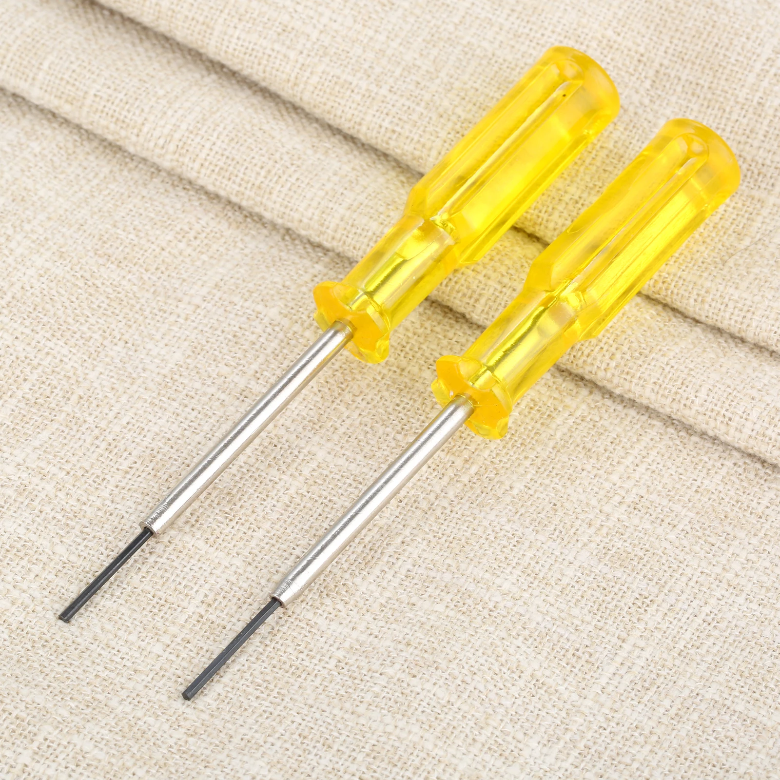 DRELD 2Pc Overlock Household Sewing Machine Hexagonal Screw Driver Sewing Machine Screwdrivers Sewing Tools Accessory 1.6/1.5mm