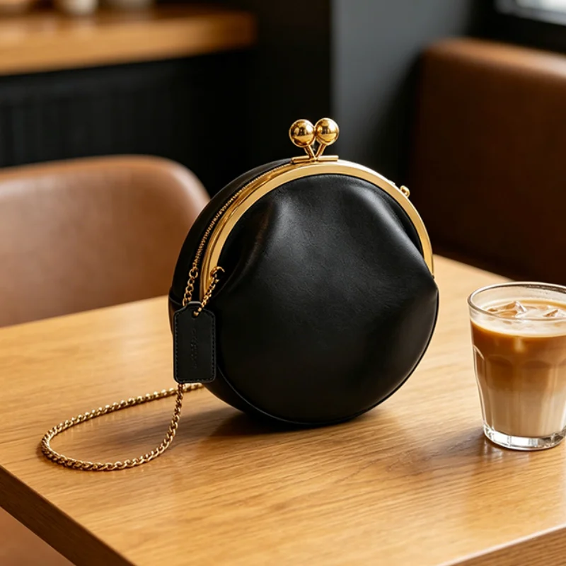 

Fashion Lock Frame Chain Shoulder Bag Elegant Circle Seashell Evening Clutch Niche Designer High Quality Leather Crossbody Purse