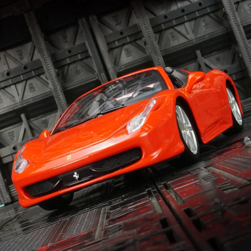 Bburago 1:24 gesimuleerde Ferrari 458 Spider legering converteerbare supercar model autodeur kan worden geopend rijke details, vakmanschap