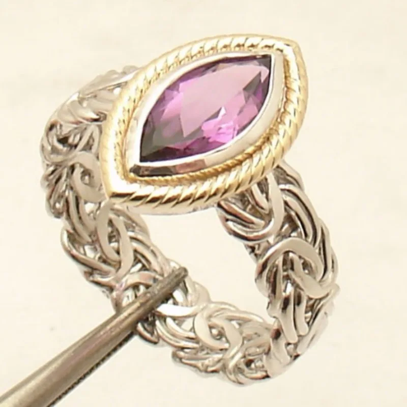 Vintage Inlaid Purple CZ Entwine Women's Ring Trendy Two Color Hand Carving Daily Wear Party Jewelry Anniversary Gift
