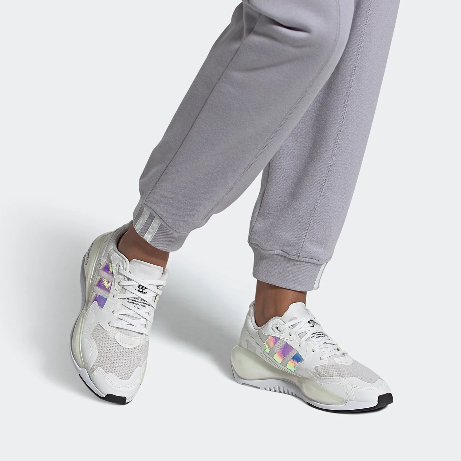 

Женские повседневные кроссовки Adidas Originals ZX ALKYNE W FY3026