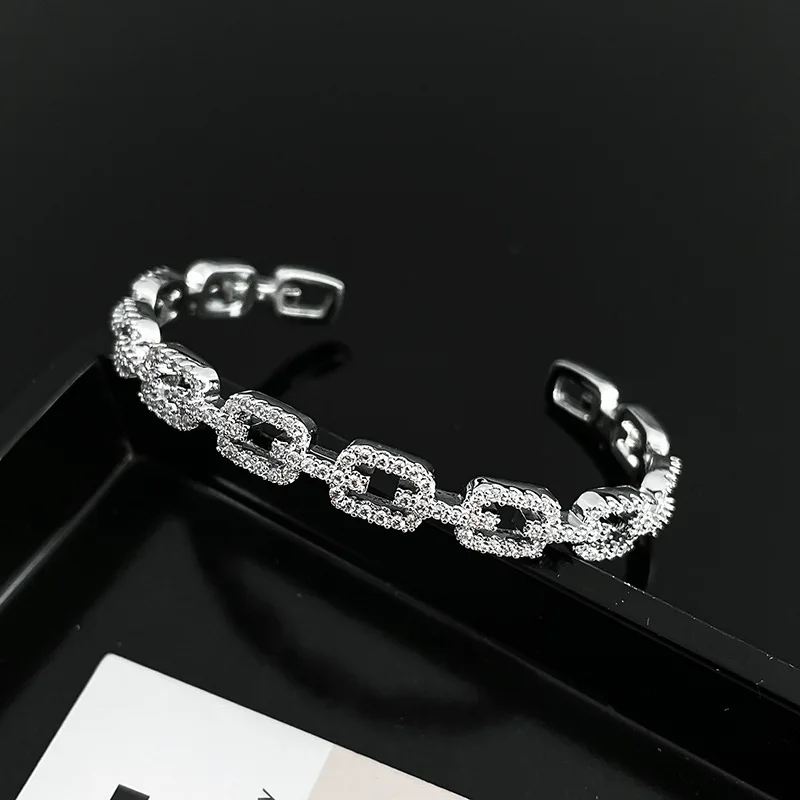 Korea New Exquisite Hollow Square Chain Bracelet Fashion Temperament Simple Open Bracelet Women's Jewelry