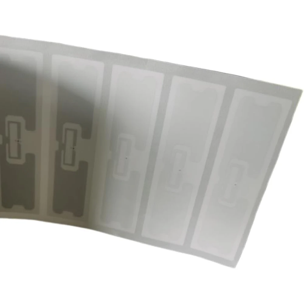 Il chip U8 per tag UHF 860-960 MHz può essere stampato insieme con stampante per tag RFID per bagagli aeroportuali presso cancelli di sicurezza