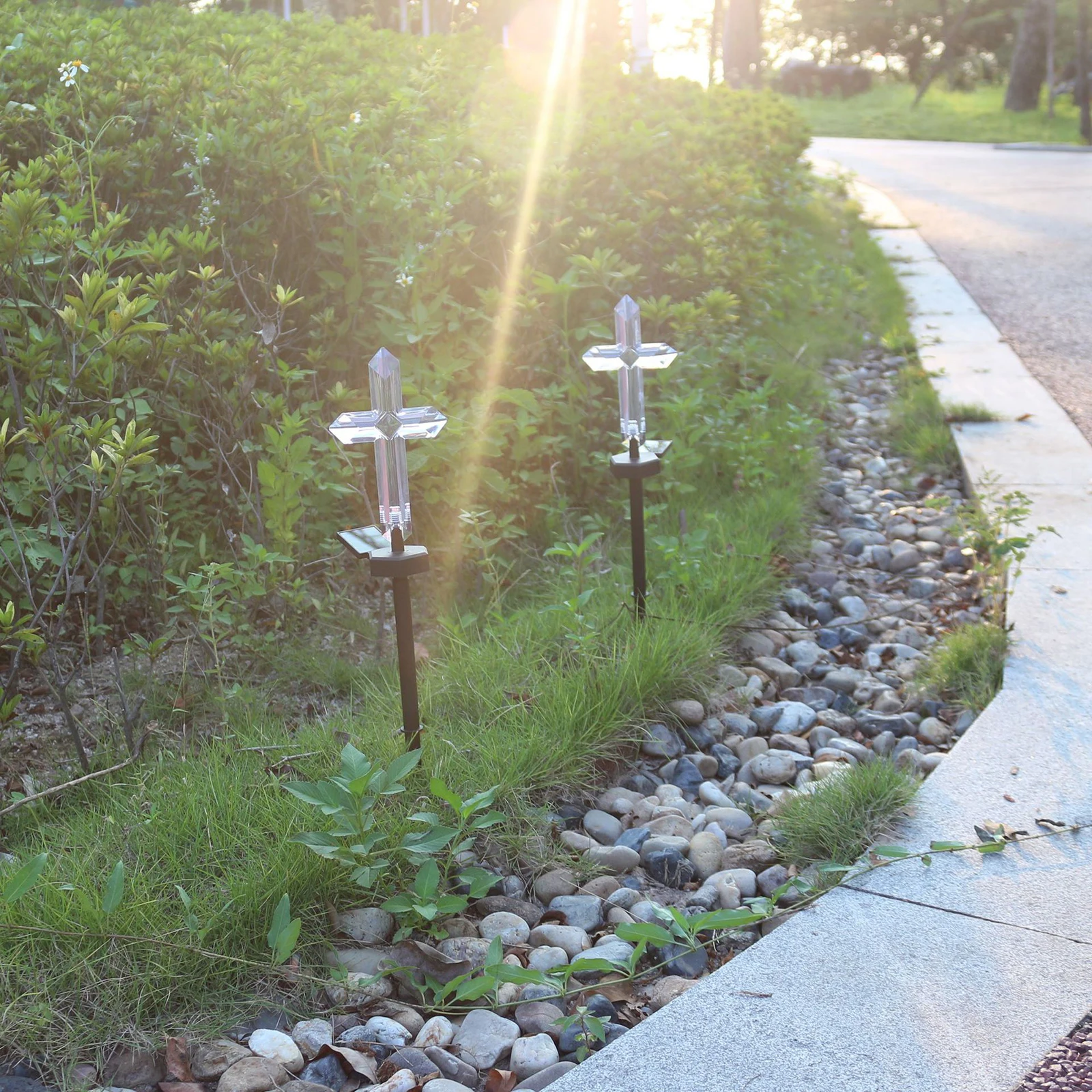 Solar-powered Cross Garden Sta - огляд і ціна Outdoor Power Stake