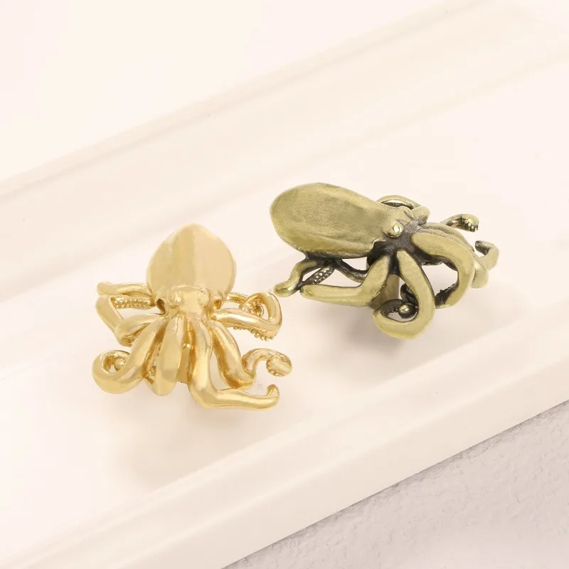 2pcs Creative Brass Octopus Drawer Pull, Metal Squid Wardrobe Cabinet Door Handle, Screw-on Furniture Hook