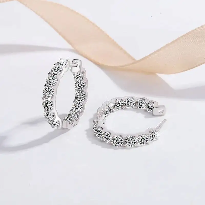 Best-Selling S925 Sterling Silver Bull Head Moissanite Stud Earrings D Color 2.6 Carat Full Diamond Versatile Fine Jewelry Gift