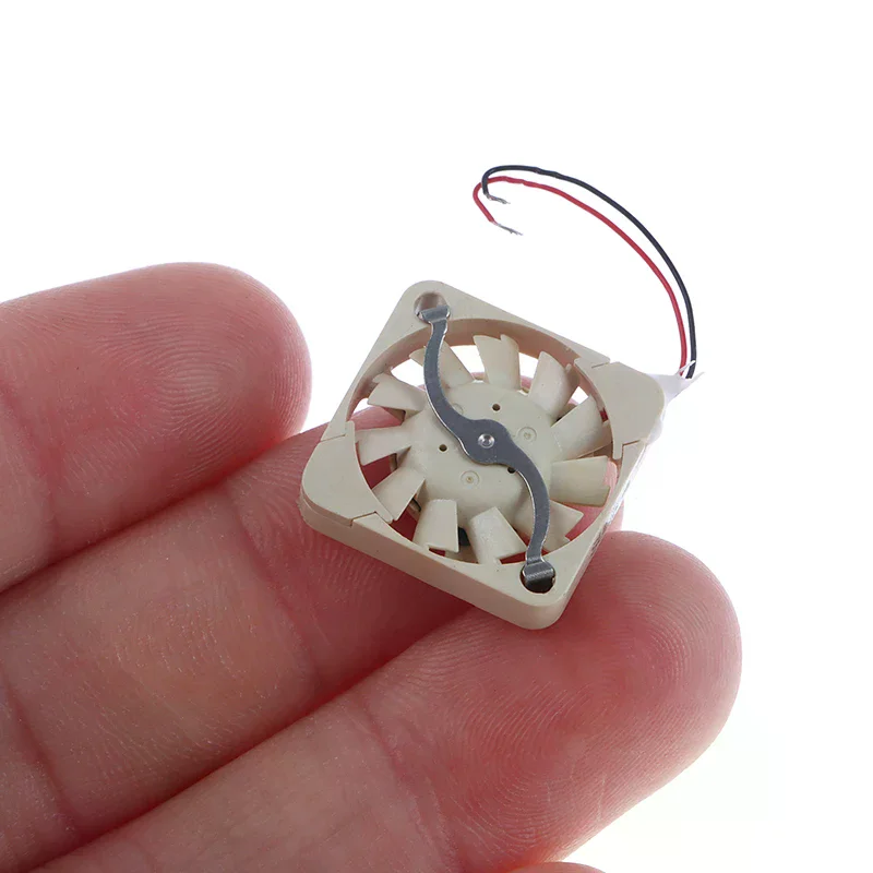 1Piece 1703 1.7cm 5V 3.3v 1.7cm High-Turn Micro Uav Cooling Fan UF3H3-700 2Wires Bare Wires Drone Cooling Fan Accessories