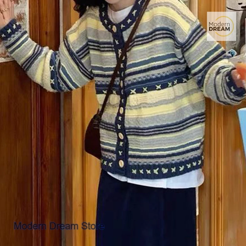 

Korean style striped cardigan cardigan women's autumn and winter new contrast fashion retro knitted casual Joker sweater coat