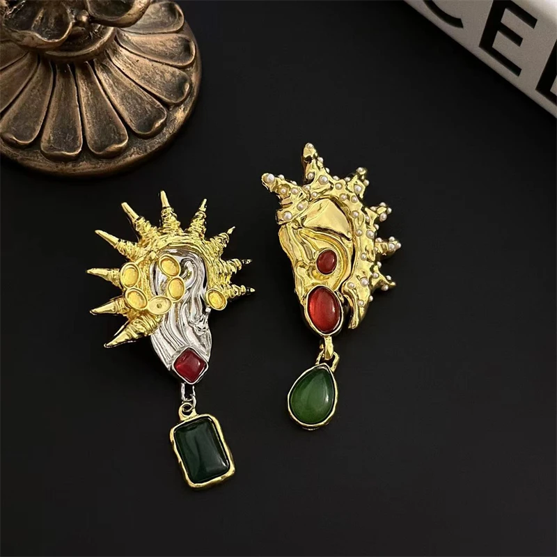 XIALUOKE European American Style Personality Geometric Ear Shapes Green Pendant Earrings For Women Party Travel Jewelry