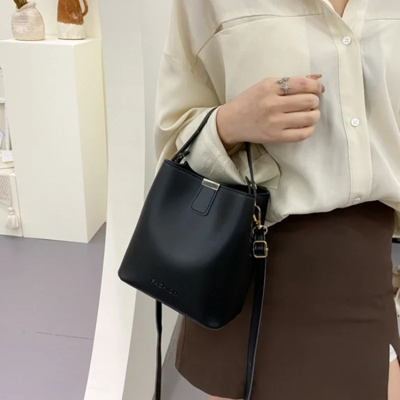 Women PU Leather Handbag Casual Tote Bag Lady Messenger Shoulder Bags 2024 Summer NEW Female Totes sacs Black Bucket purse bolsa