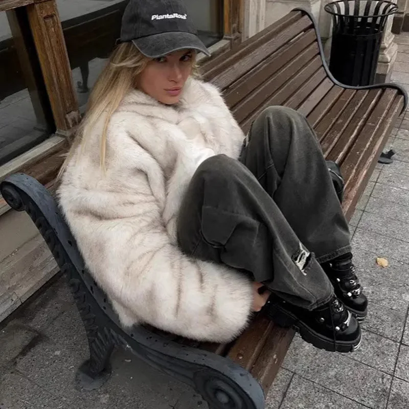 2024 Winter Trendy Ins Hot Mode Meisjes Oversized Gradiënt Bontjas Vrouwen Dikke Warme Bovenkleding Pluizige Faux Vossenbont Jas