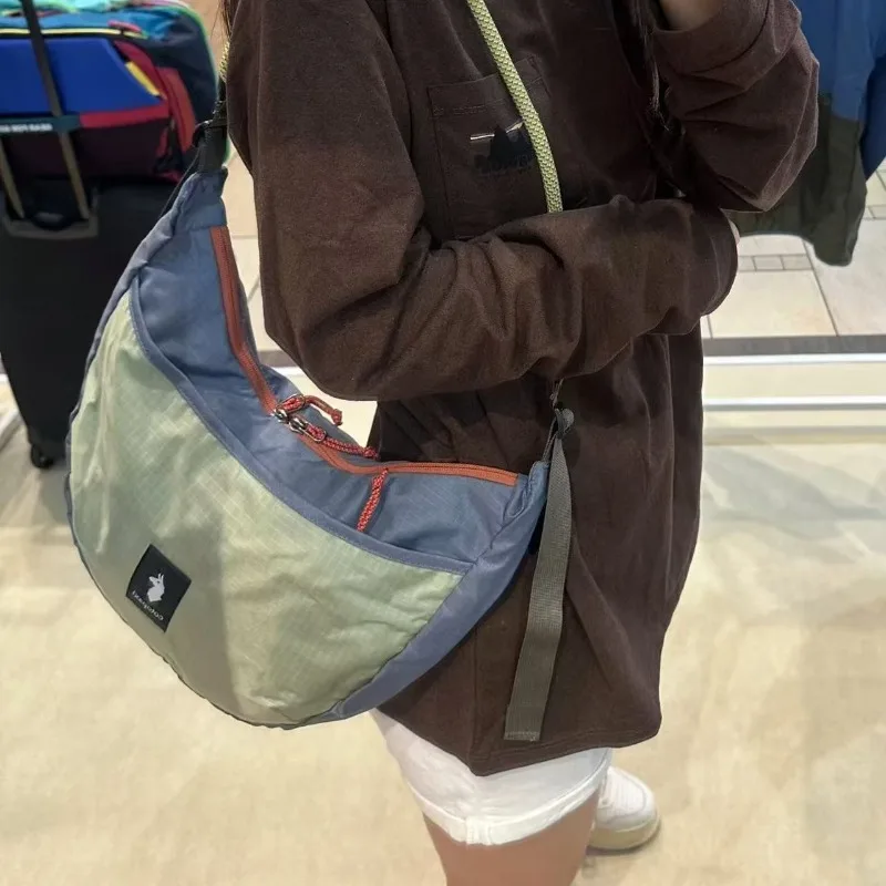 

8L2026 women's nylon crossbody shoulder bag with contrasting color design, dumpling bag, simple and lightweight