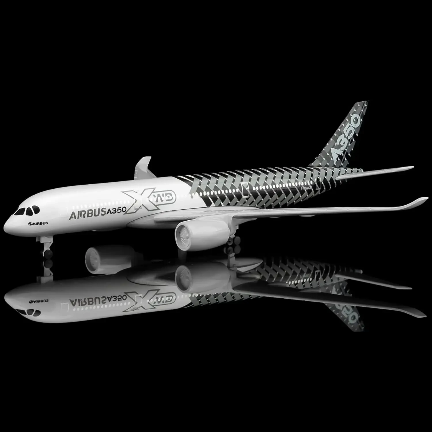 

20cm Alloy A350 XWB Air Airlines Aircraft Model 350 Die-cast Aircraft Model With Wheels Landing Gear Collections Toy Gifts