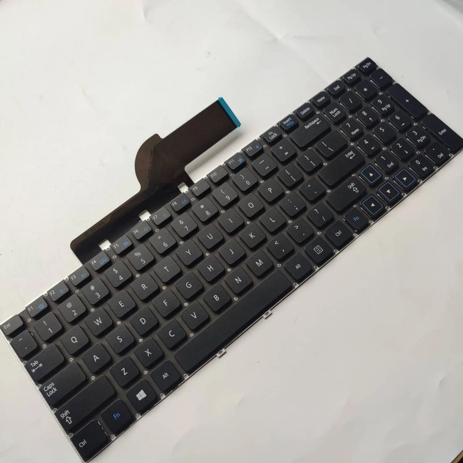 

for SAMSUNG NP 300E5A 305E7A 305E5A 300V5A 305V5A 300E5C Laptop keyboard US Layout