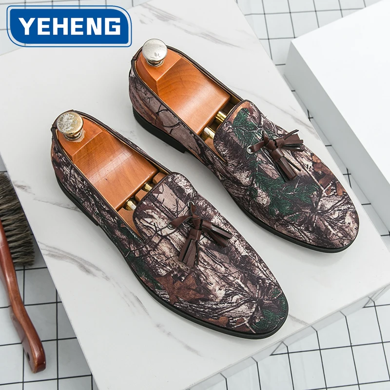 

Классические мужские лоферы в стиле ретро с вышивкой и кисточками, джинсовая офисная повседневная обувь для поездок на работу, модельные деловые свадебные туфли