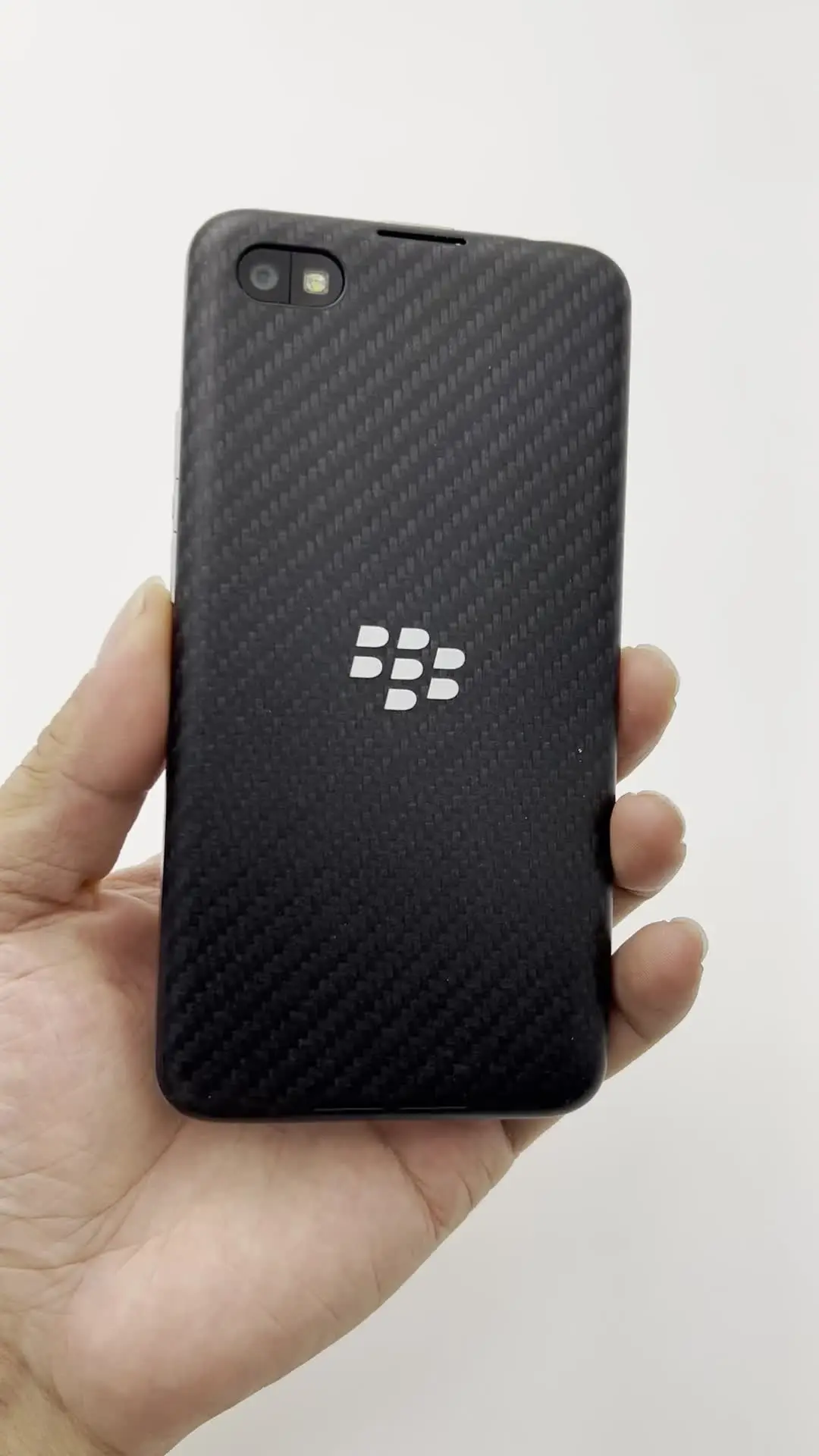 BlackBerry Z30 携帯電話 16GB ROM 5インチ 4G LTE WiFi 8MP AMOLED 元