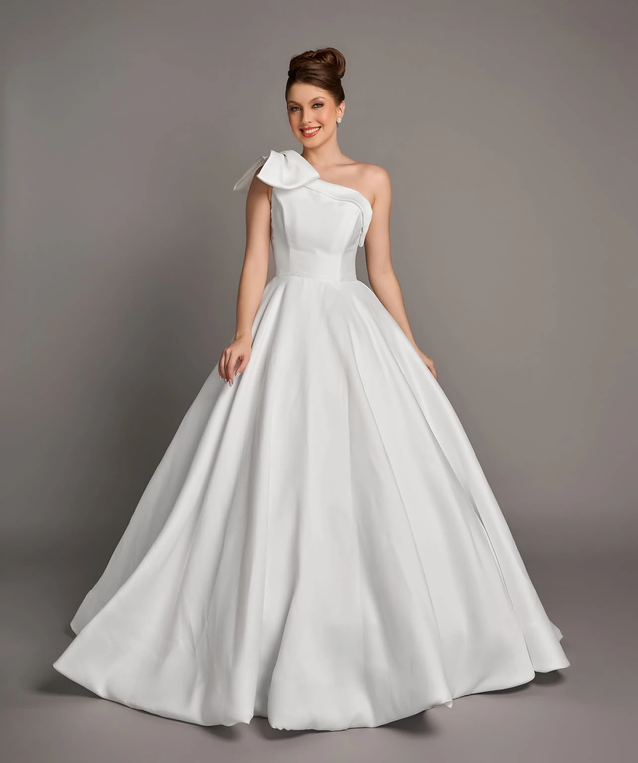 

Customized satin wedding dress, one-shoulder sleeveless A-line dress, Women's wedding dress Vestido de novia 2025 robe de mariee