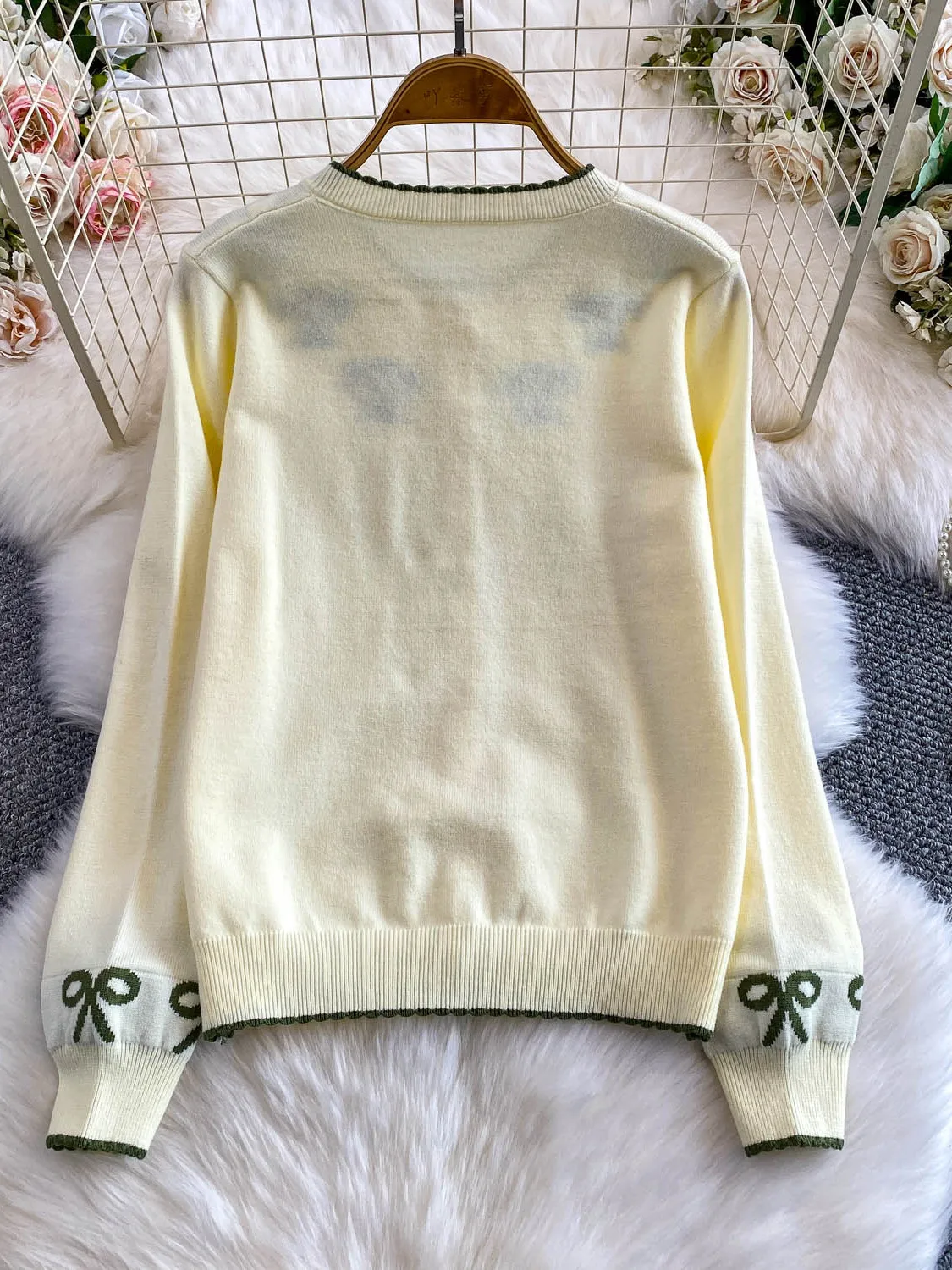 

Sweet Color Blo Knot Knitted Sweater round Ne Loose Fit Single Button Women's Casual Long Sve Top