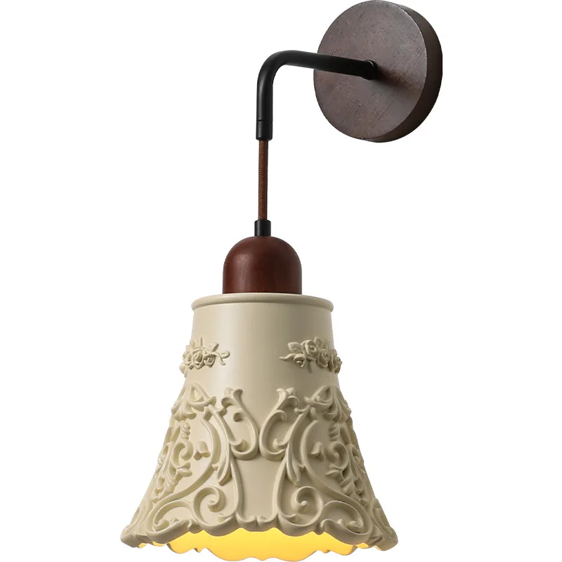 

Wall lamp bedroom bedside lamp retro creative personality carved bed and breakfast aisle atmosphere wall lamp