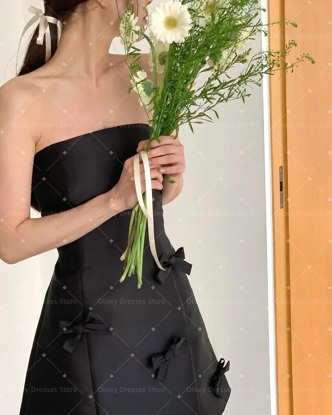 OLOEY 2026 Customized Black Satin Short Korean Wedding Dress Sleeveless Mini Bridals Gowns Wedding Photo Shoot Gown