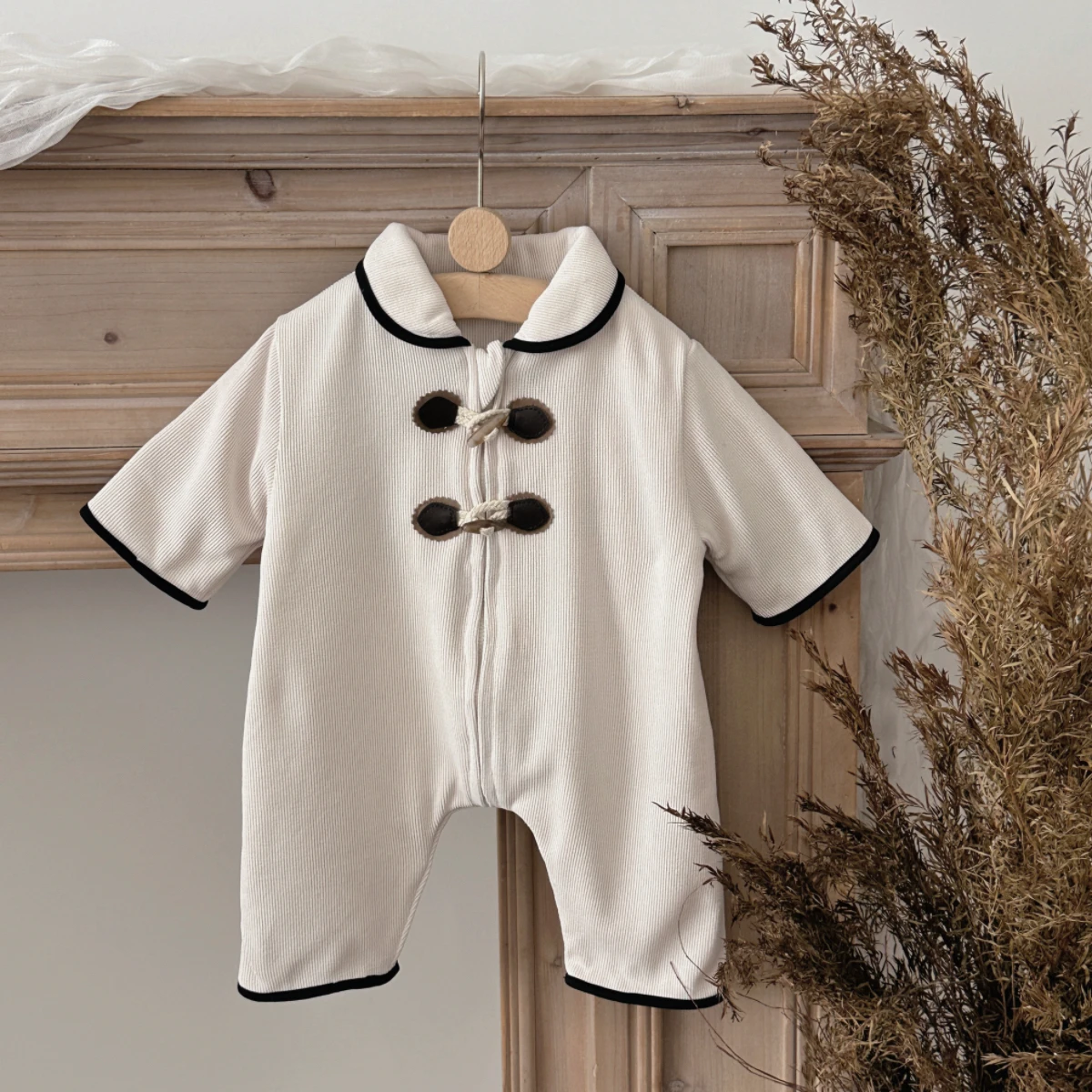 

Newborn Baby Winter Romper Collar Cotton Fleece Jumpsuit With Cow Horn Buckle Male And Female Baby Crawling Clothes