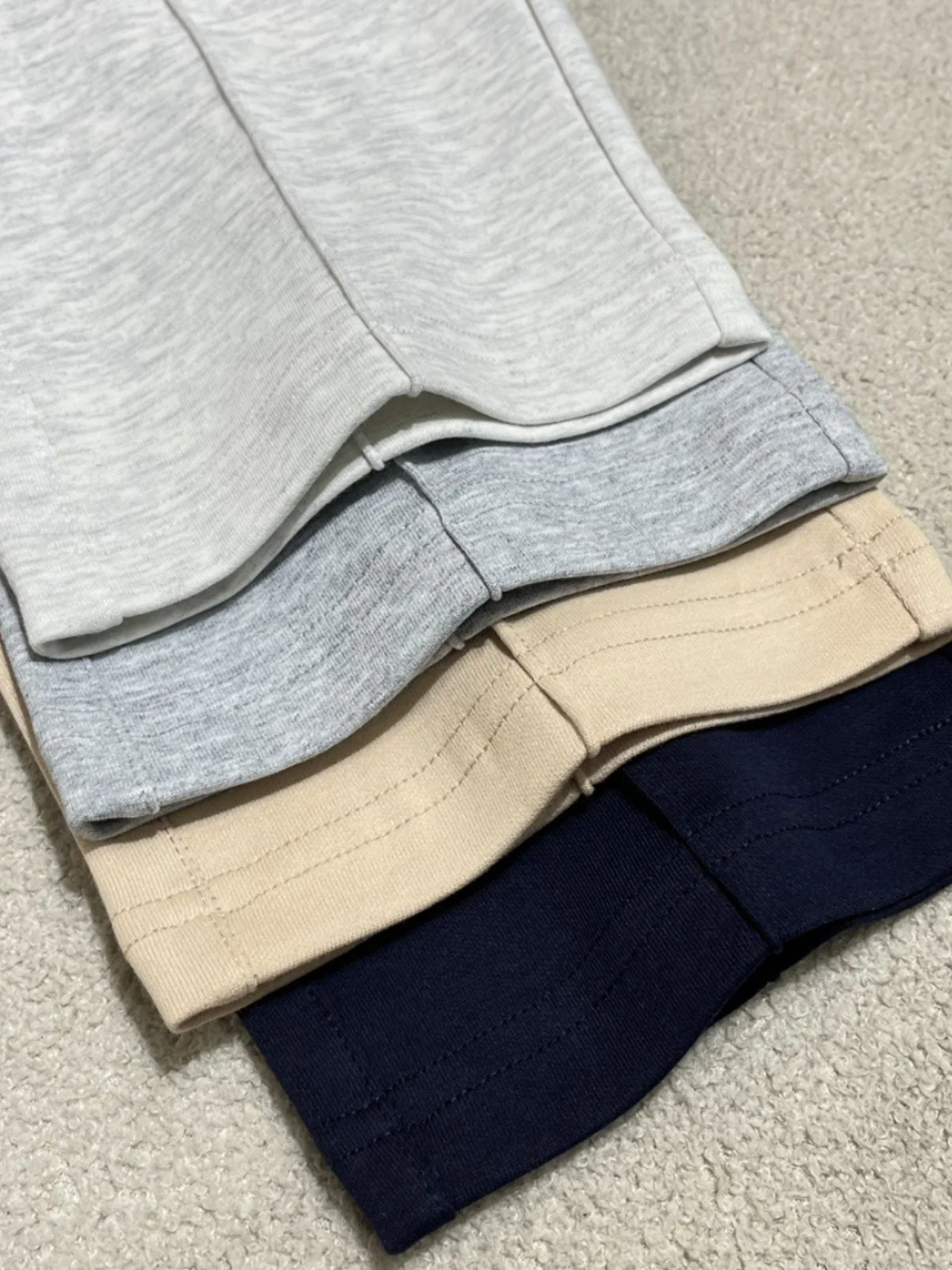 

Мужские повседневные брюки Slim Fit с эластичной резинкой на талии, чистый цвет, без логотипа, простые универсальные весенние новые брюки Sle BC Old Money Faion, прямые брюки